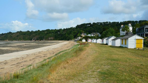 Dive into Liverpool's Maritime Heritage: Join an Unforgettable Guided Tour Today!